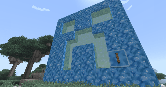Portals can be made in almost any shape, letting players imitate famous structures like the Stargate or highlight some memorable feature of the connected world.