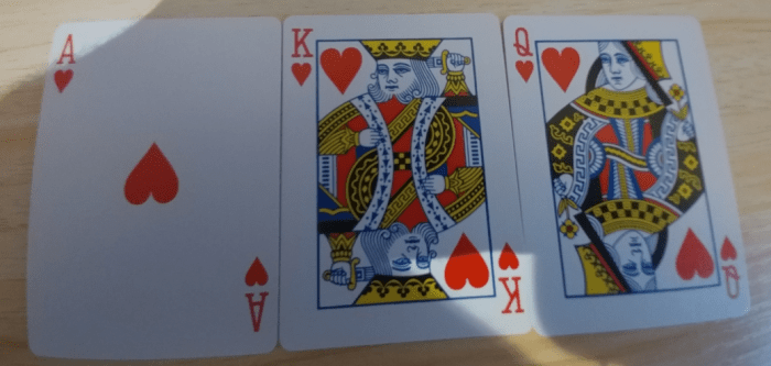 These are good hands to start with in "Poker Heat" Red/Black Attack.