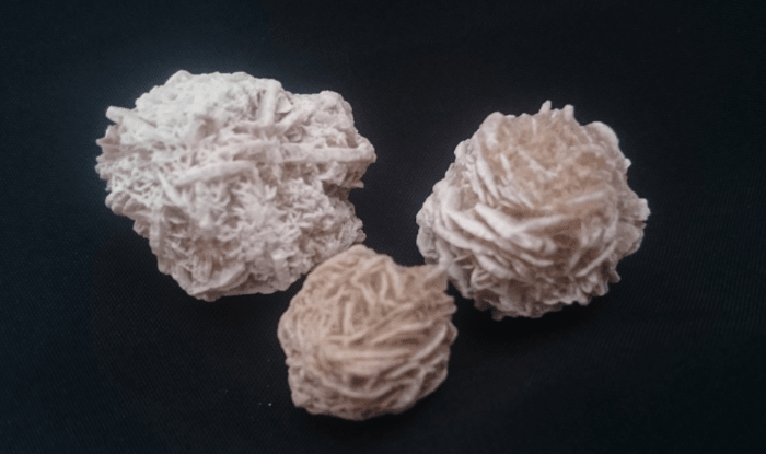 Desert rose can help you make sense of confusion situations.