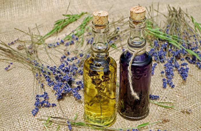 Don't be afraid to blend several essential oils to create your own special recipes for muscle pain relief.