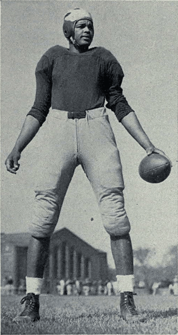 Former Cleveland Browns defensive lineman, Len Ford, poses during his college career with the Michigan Wolverines.
