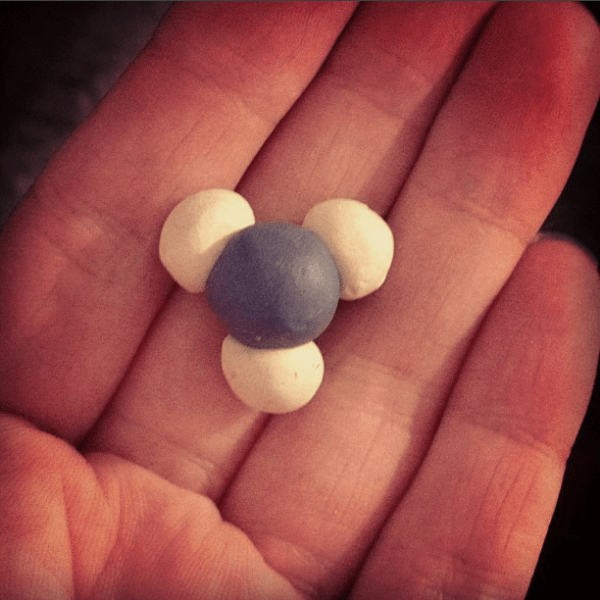 Being able to manipulate 3d structures of molecules helped me better understand stereochemistry.