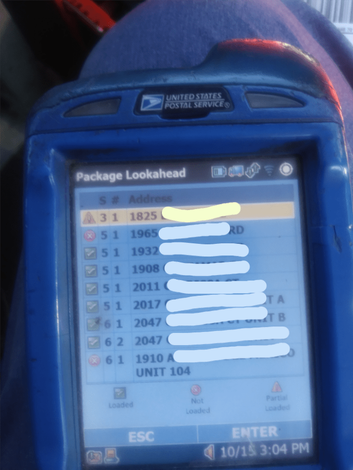 The Package look ahead screen, showing all parcels big and small that have not yet been delivered. The yellow highlighted bar is for a package still hanging on a segment of the route already delivered.