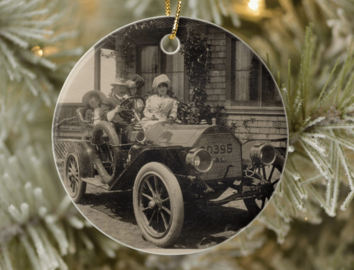 here's an example of a round ornament I ordered from Zazzle and customized with one of my vintage photos.