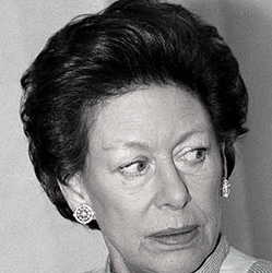 Princess Margaret: The Scandals of the Queen's Sister - HubPages