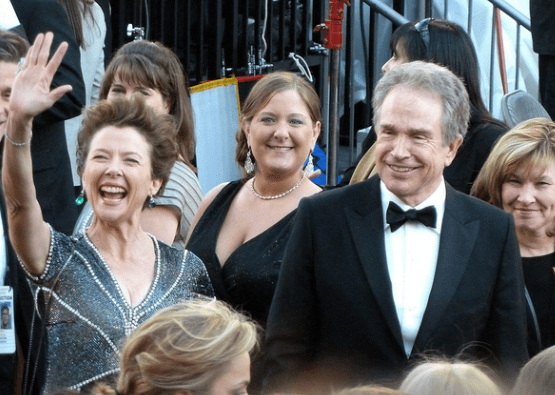 Annette and Warren at the 2010 Academy Awards. She was nominated as Best Actress for "The Kids Are Alright."