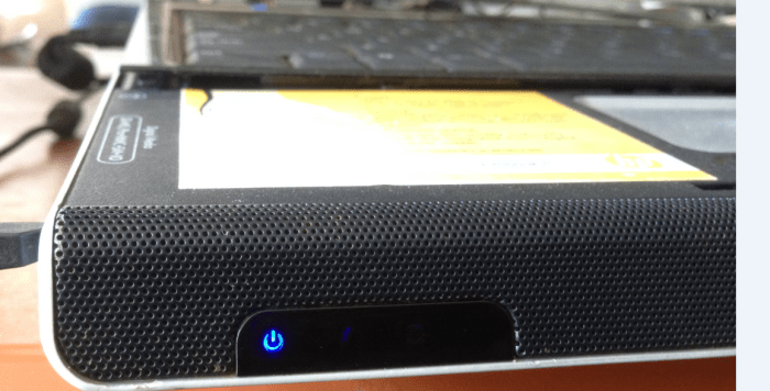 The power light signal in an HP laptop. Missing HDD light signal at boot up should indicate some power up problem