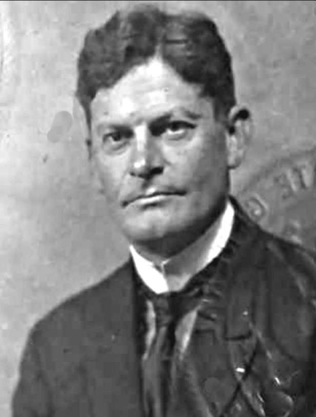 Allen James Greer served as a lieutenant in the US Army, 4th Infantry during the Philippine War.