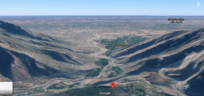 Looking downhill from Nandana Fort, is a gently undulating flat plateau that offers ideal conditions for measuring angle of depression from a mountain top.