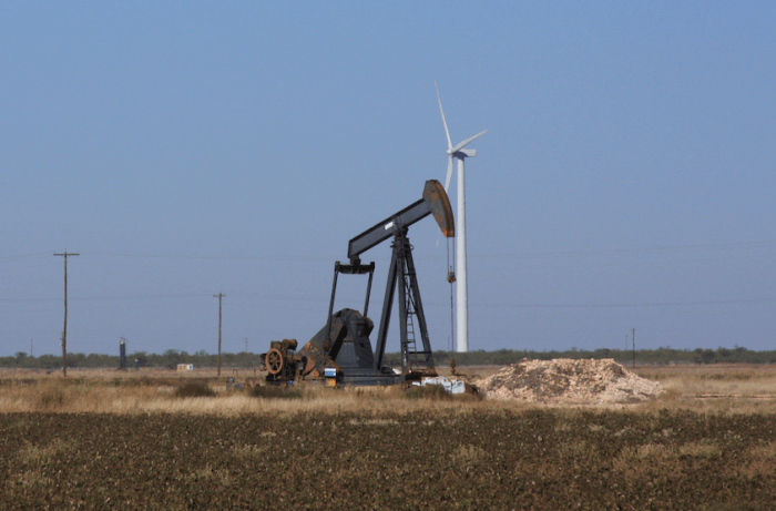 An old oil well near Goliad TX which may be deep enough to become part of a geothermal power generation loop.