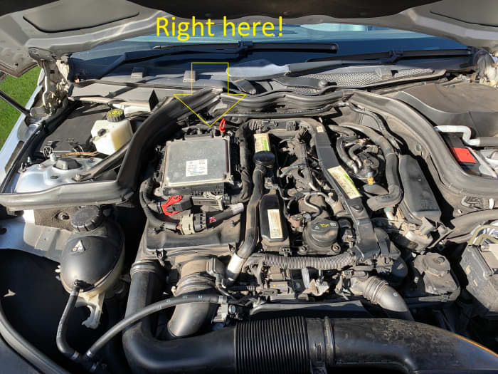 How to Change DPF Pressure Sensor on Mercedes C250/C220/E250/E220 CDI ...