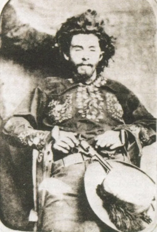 alt