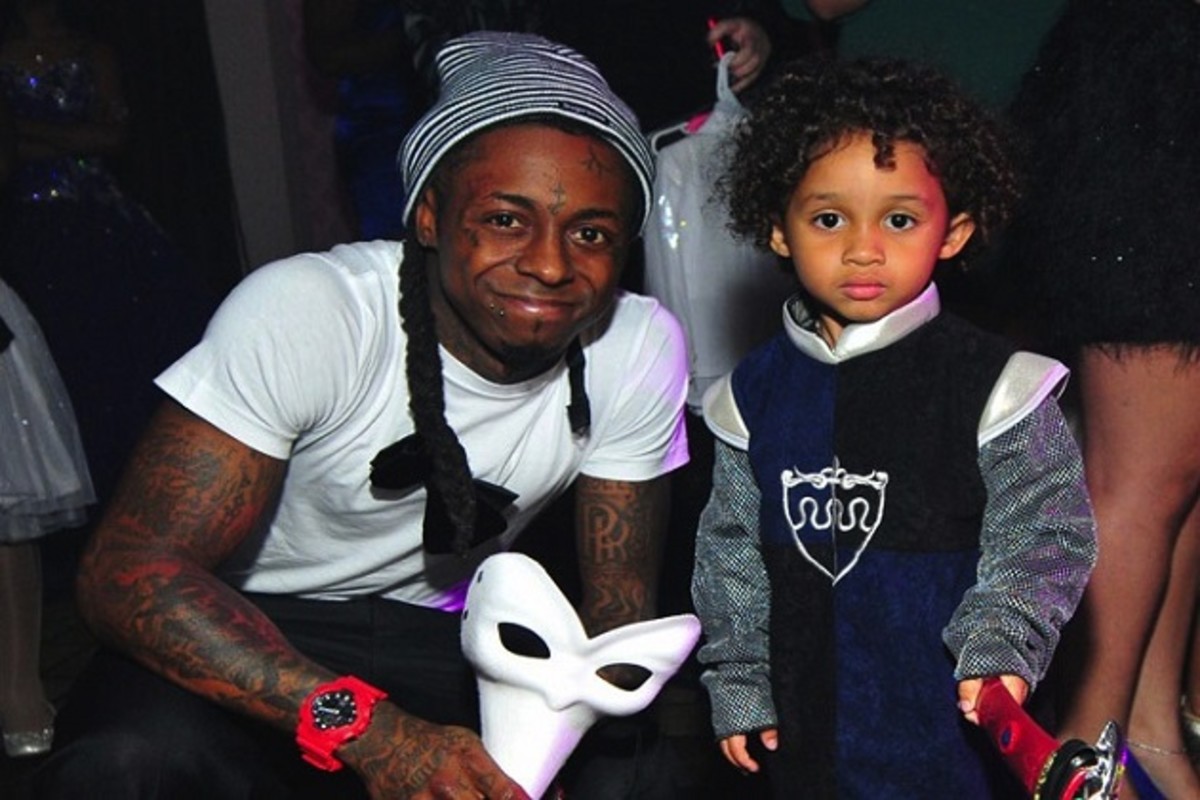 Lil Wayne Pictured With Son Prior To Seizure, Appears In New Music ...