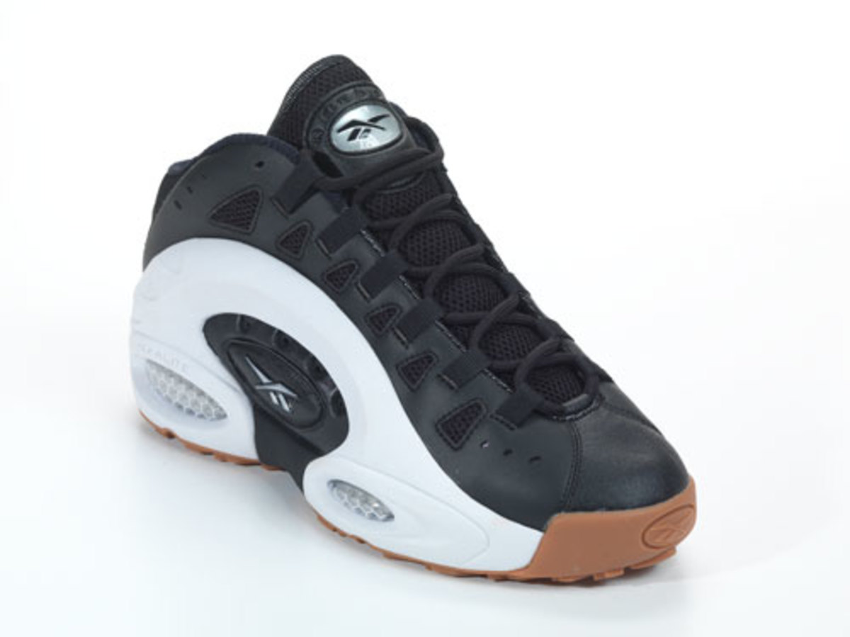emmitt smith shoes foot locker