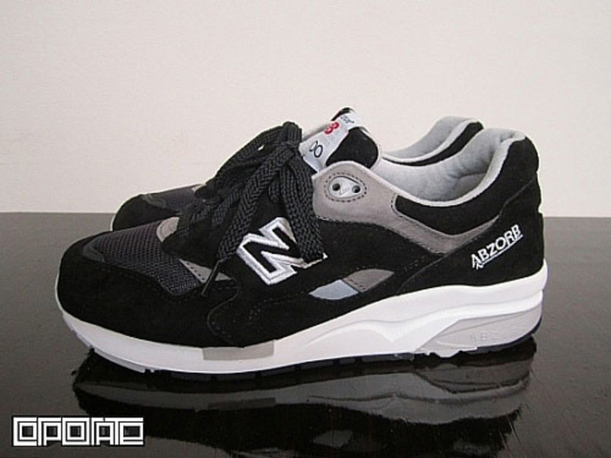 new balance 1600 black