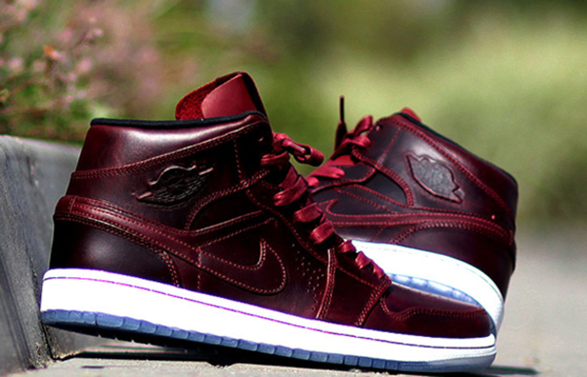 90 Sports Burgundy shoes jordans Combine with Best Outfit