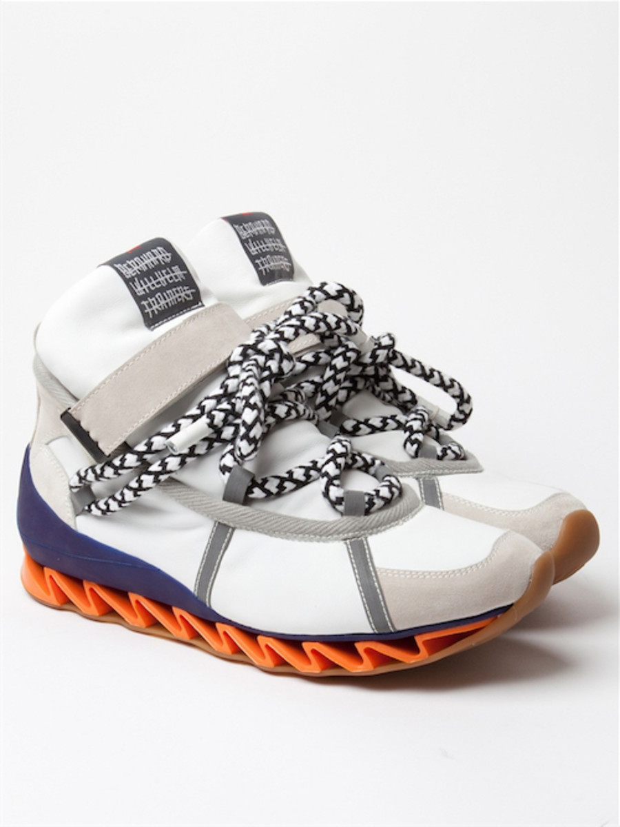 camper hiking shoes