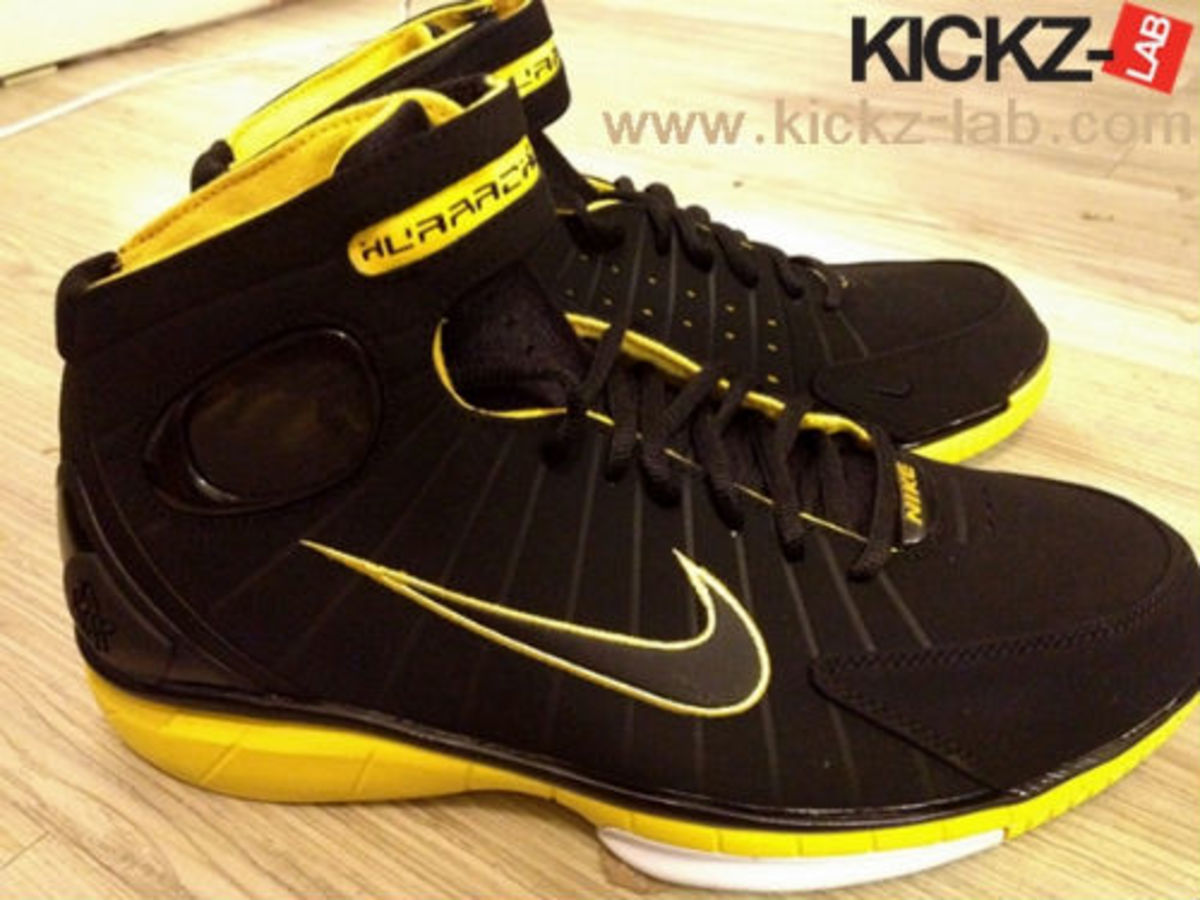 huarache 2k4 black yellow