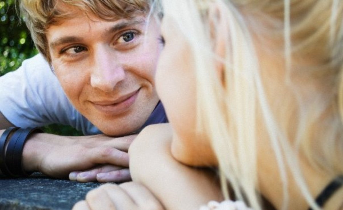 Does He Like Me? Ways to Tell If a Guy Is Into You