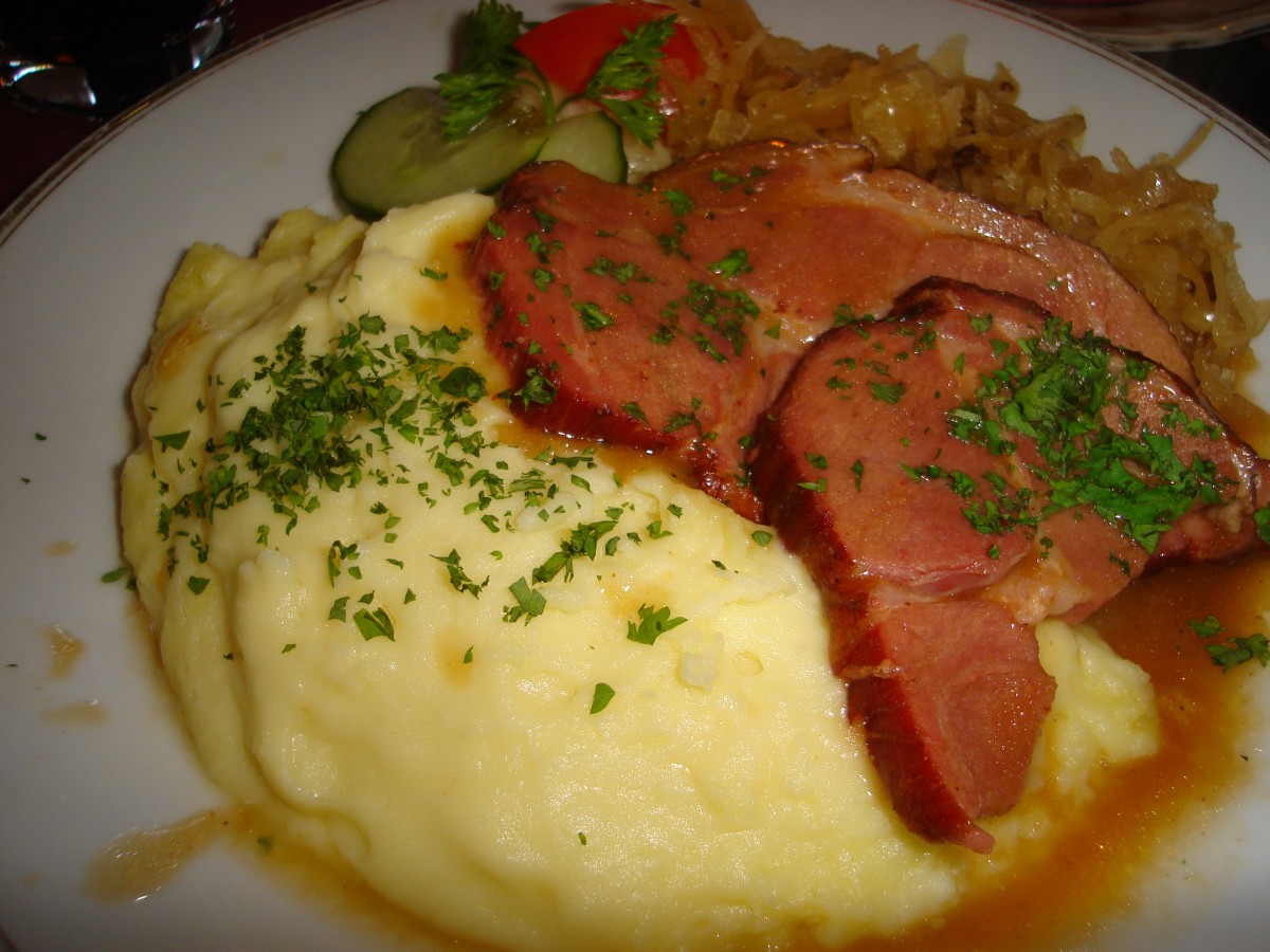 Mashed potatoes and Sauerkraut with smoked pork.
