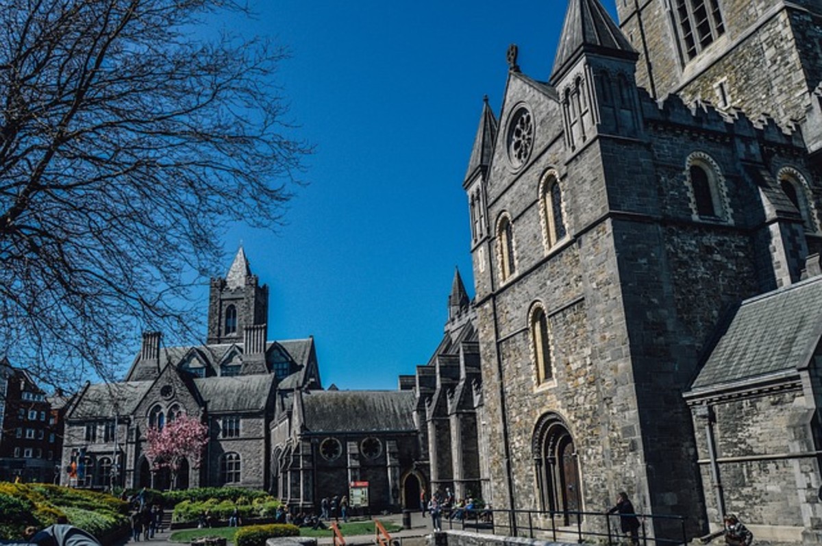 6 Places to Visit on a Dublin History Tour