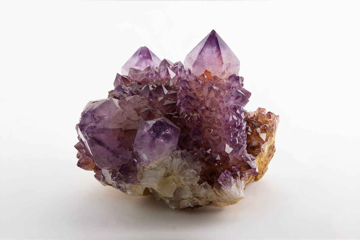 How to Cleanse, Dedicate, and Charge Your Healing Crystals