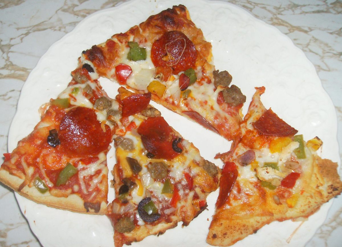 best-store-bought-frozen-pizza-the-ultimate-taste-test-delishably