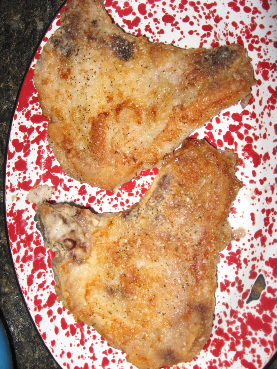 These oven-baked pork chops taste amazingly like fried ones. 