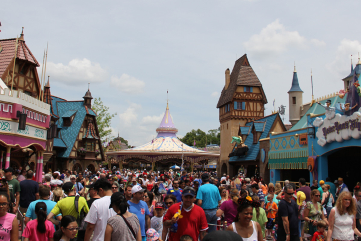 Crowded Disney—wall-to-wall people