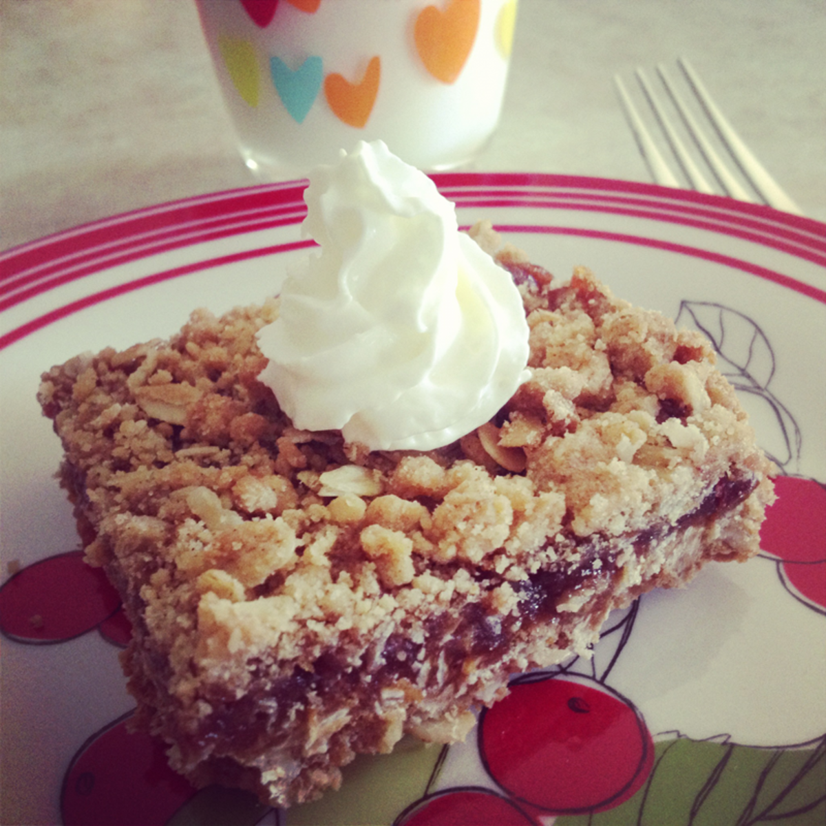 Strawberry Oat Bar with Whip Topping