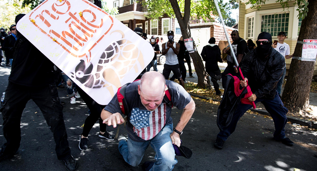 Antifa attacks man at "No to Marxism" rally on August 27 in Berkeley