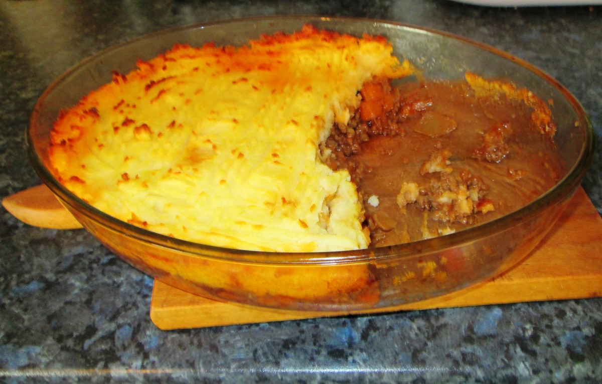 Easy Recipe for Tasty Cottage Pie Made With Ground Beef Mince