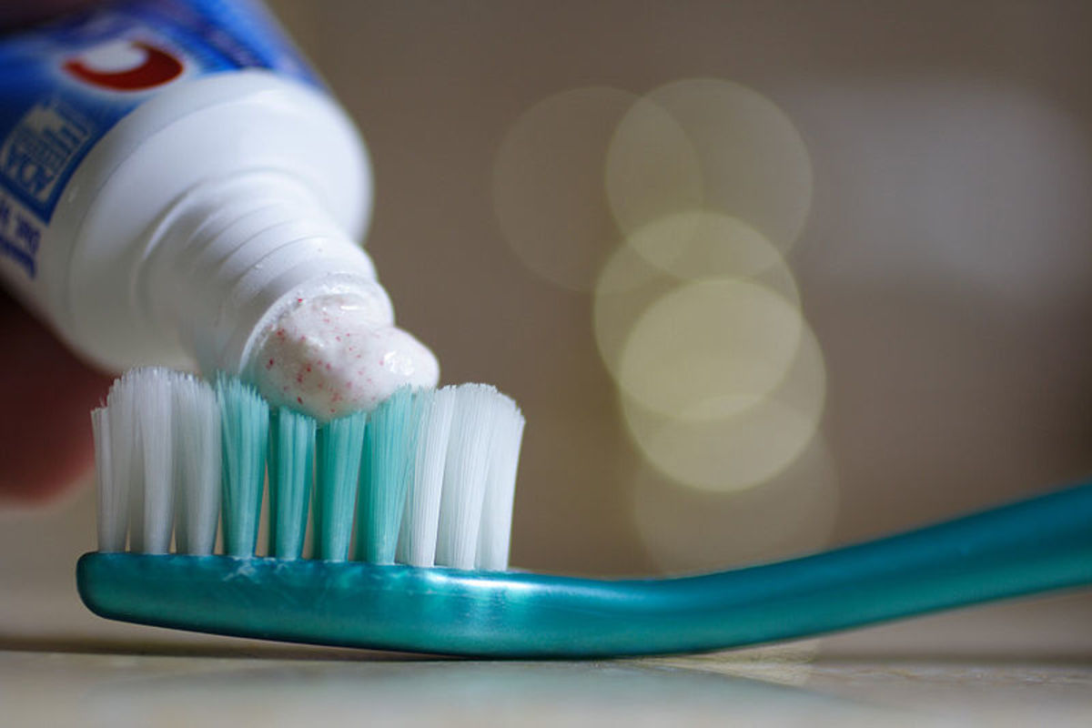 Does Putting Toothpaste on Pimples Actually Work?