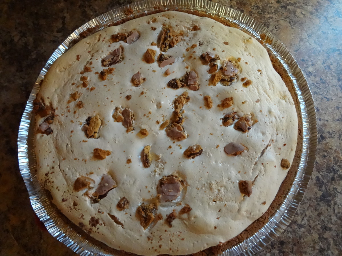 S'mores Poptart Pie: Easy Pie Recipe