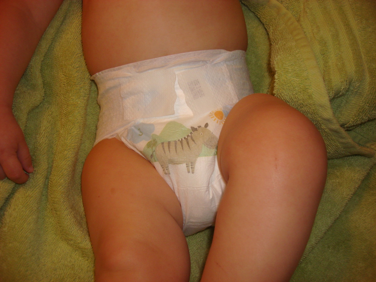 Front of size 3 Simply Right diapers.