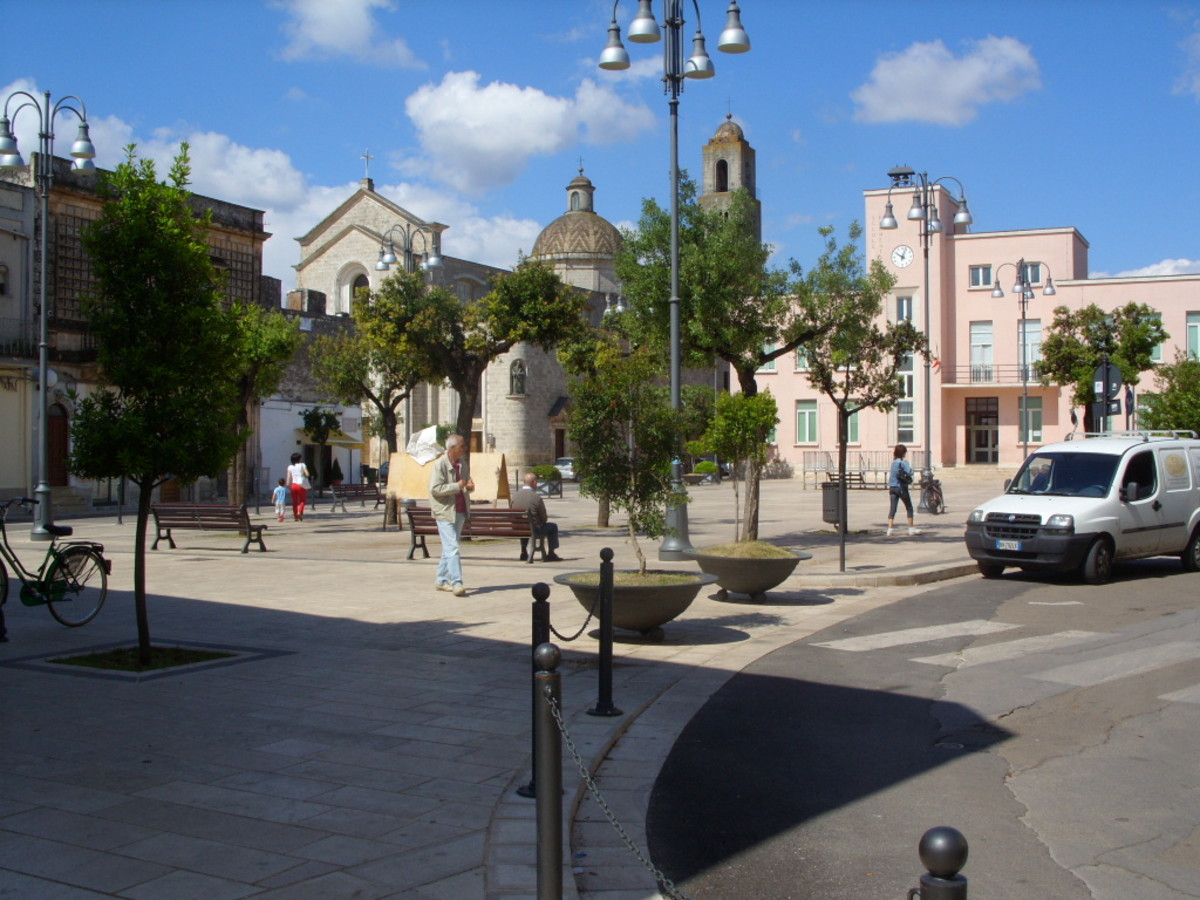 San Michele Salentino Piazza