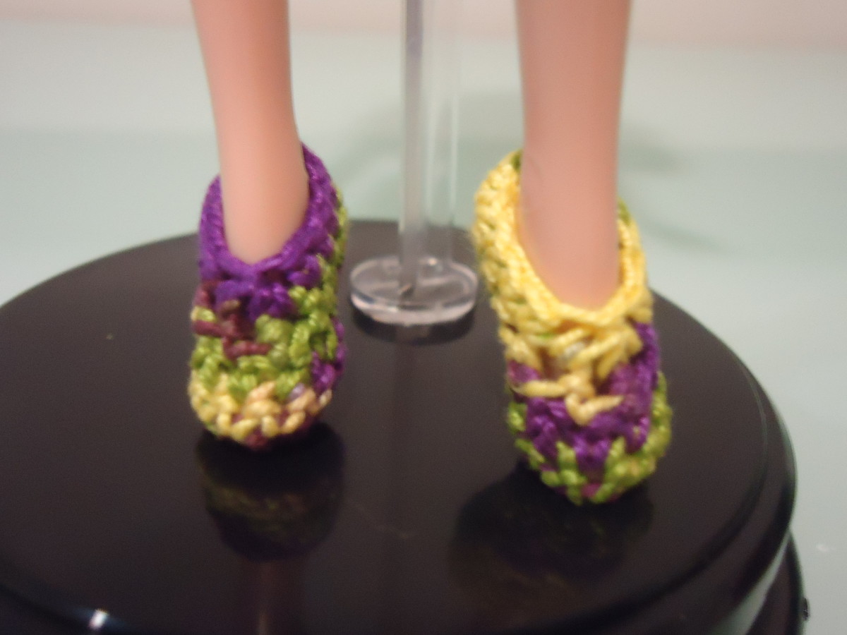 Free Crochet Pattern for Barbie Shoes: Ballet Flats