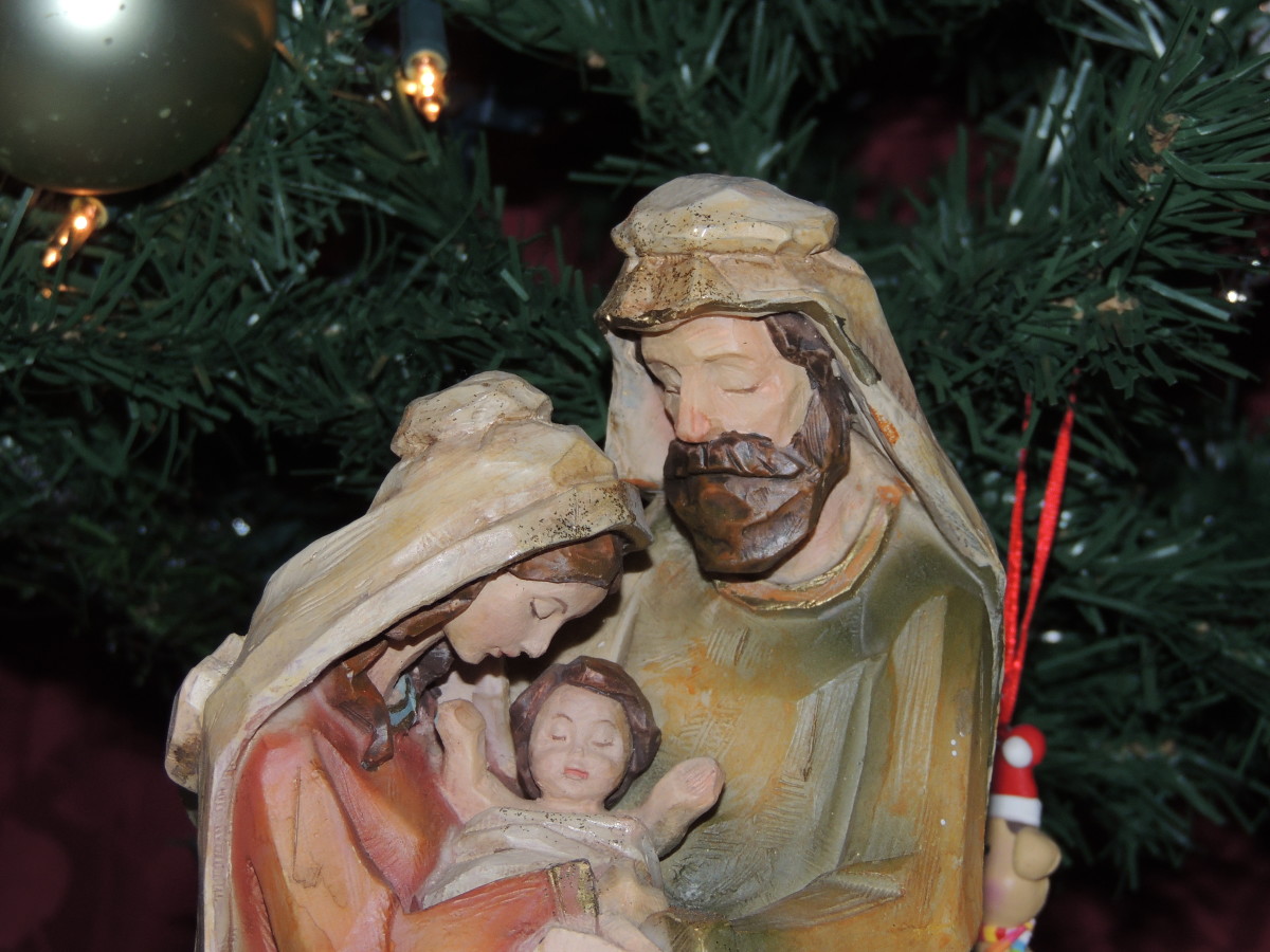 Top 10 Ways to Keep Christ in Christmas