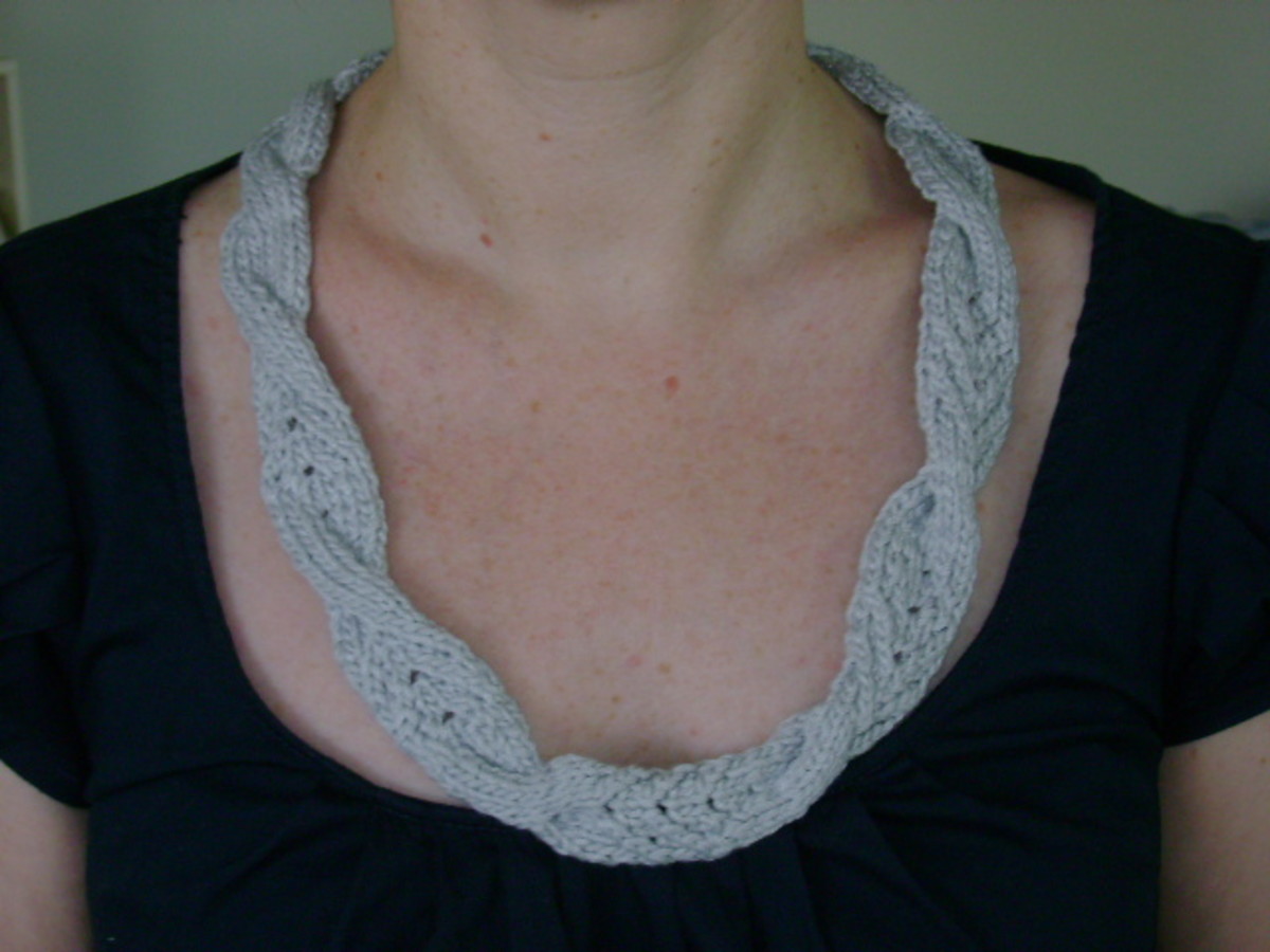 Free Jewelry Knitting Pattern for High Tea Collar Necklace