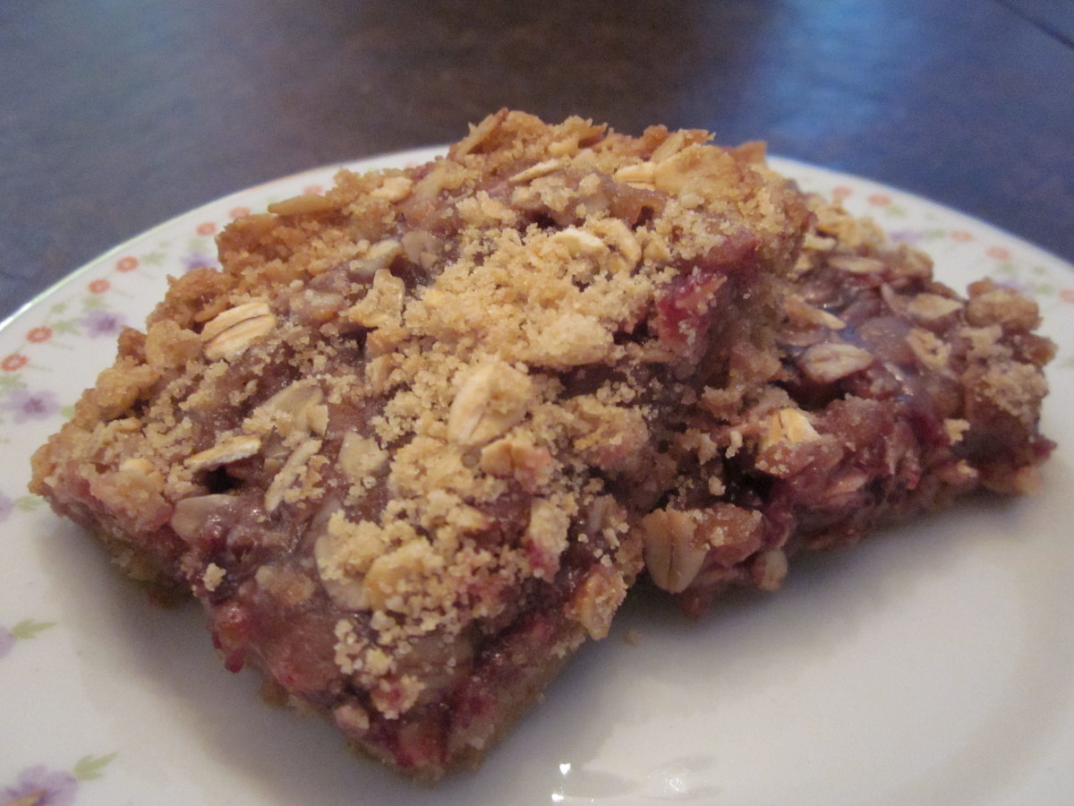 Oatmeal-topped jam bars are a tasty, any-occasion type of treat.