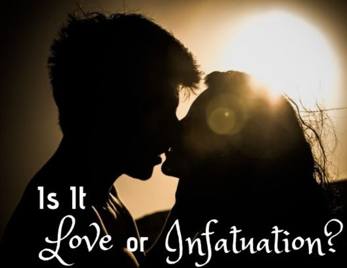 In the throes of passion, it can be difficult to determine whether you're in love with someone or you're simply infatuated with them.