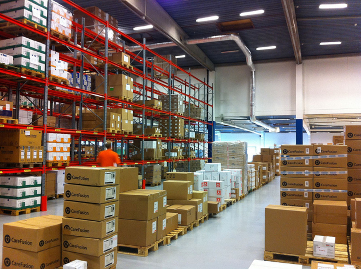 A warehouse full of goods (Source: Gwan Kho, CC: BY-SA, via Flickr)