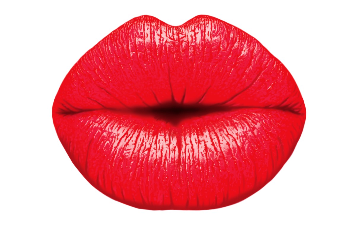 Get that perfect pout with these professional makeup tips.