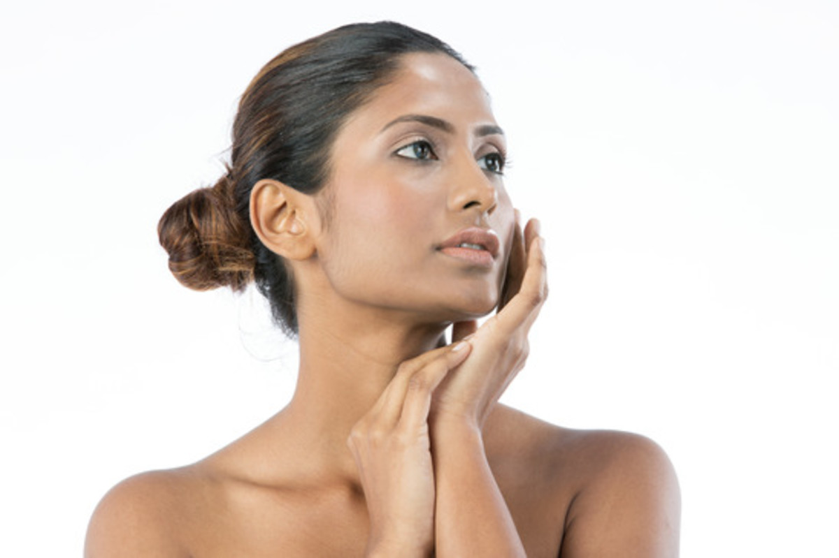 Brighten Your Skin With a Natural Gram Flour Facial Mask