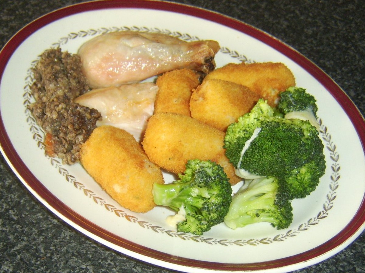 Roast chicken and haggis stuffing served with clapshot croquettes and cheesy broccoli