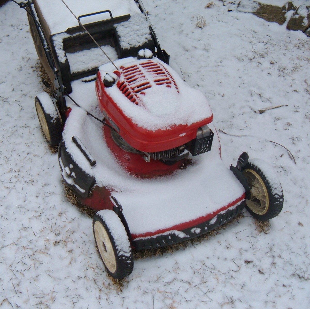 How to Winterize a Lawn Mower