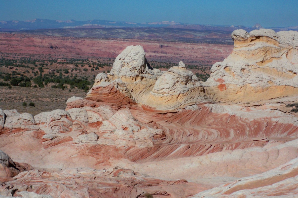 Explore White Pocket on the Paria Plateau in Northern Arizona