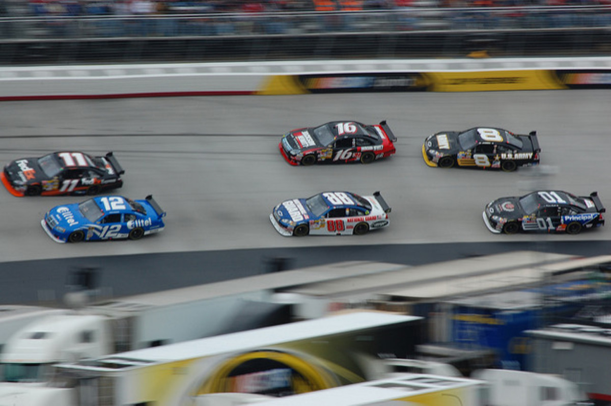 NASCAR Race used under Creative Commons.