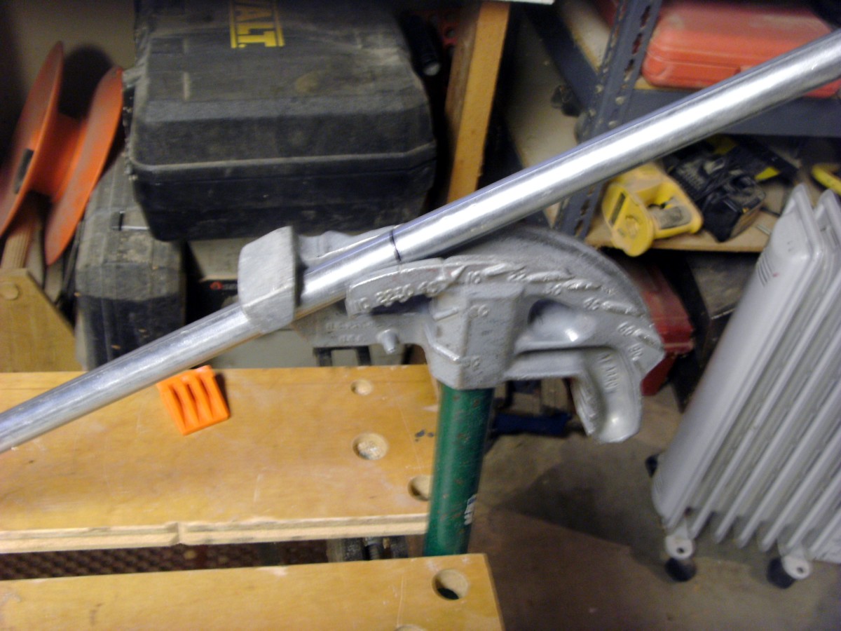 How to Bend a 3- or 4-Point Saddle in an EMT Conduit