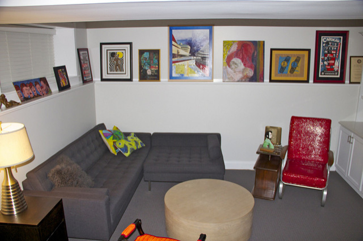 Photo ledges allow you to easily move and rotate artwork.